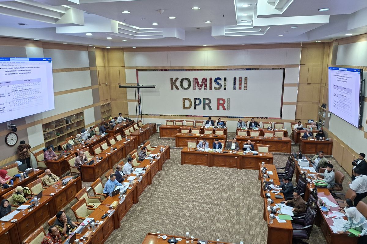 Pemerintah dan DPR Sepakati Batas Usia Pensiun Bintara-Tamtama Polri Jadi 59 Tahun